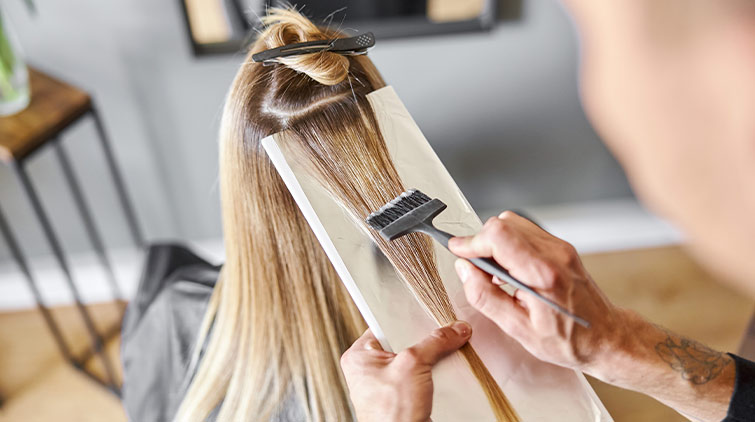 Dying Virgin Hair Bundles to Blonde